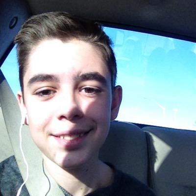 CarsonHunter17's profile picture. trick shotter and sniper on cod