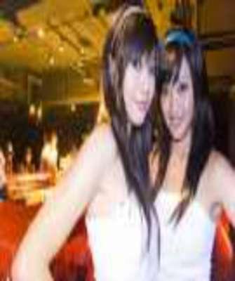 VeronikaExline's profile picture. Let us make some noise for you !
#eshop #eshopsUK #shoppershour 
#etsyshop #fashion #style #clothing #outfit
https://t.co/d9yIEh1zmx