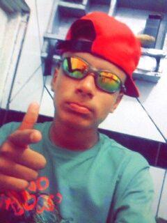 ✌“O amor é lindo quando encontramos alguém que nos transforme no melhor que podemos ser.”✌