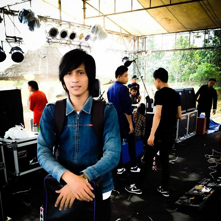 indra_dolphin's profile picture. 