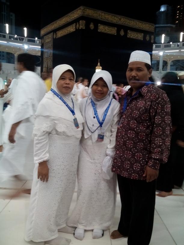 Rahma Alfiyyatussalma | Vlll D|JHS 1 Dmk | pïn: 52271871 | Follback Just Mention!!!