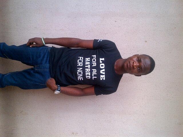 Am a muslim, I am an Ahmadi, a food scientist,FFO,fedpoffite, a peace maker, Am a cool guy with gentle soul