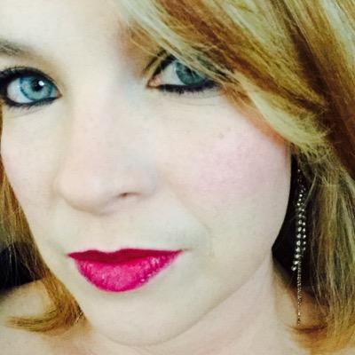 macaronismom's profile picture. Stay true to your vision, even if you’re the only one who sees it.