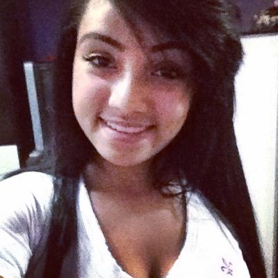 - futura assistente social
- noiva do Alessandro Gomes
- mãe da princesa Lívia Valentina
- filha de Deus