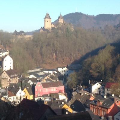 CNiestroj's profile picture. I like animals, books, fleemarket. I love to travel and I hate to cook.