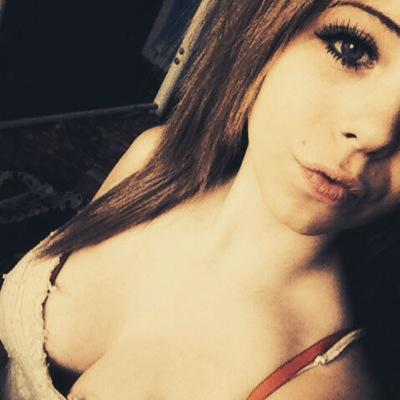 follow me•//•Add BBM pin: 52E5F8F7•//•snapchat: Shortiegeorgia•//•