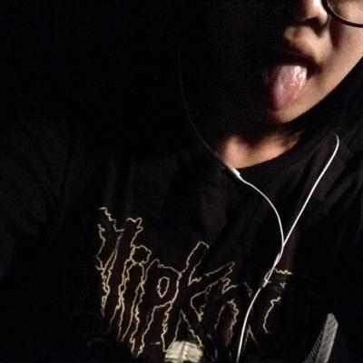 14 // Aspiring Metal Singer // Horror Enthusiast