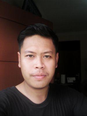 Gooners......im Arsenal till i die... Arthur's big brother...soon to be a journalist *maybe*