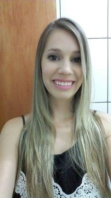 Bióloga, estudante de agronomia