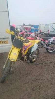Hotrod & Motocross junky.