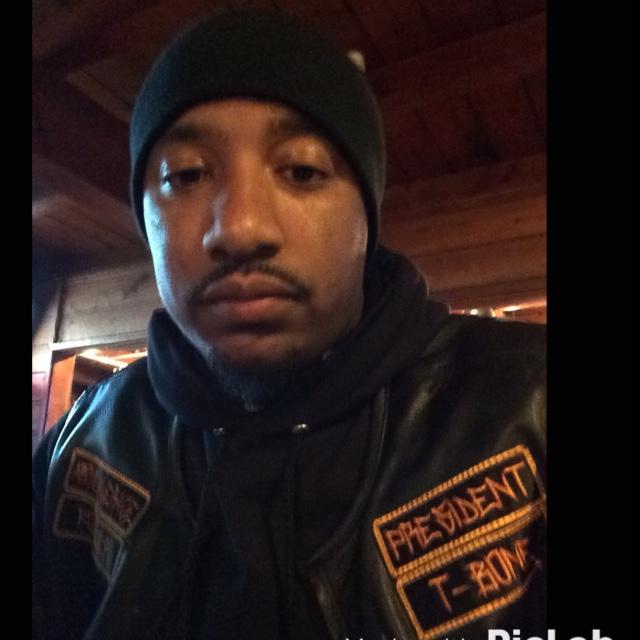 C.E.O of Trends Apparel C.E.O/President of Business Operations for Black Angels Music Group™ @BlackAngelsMG #BAMG™ #RaiderNation #AboveAverageMC #Prez