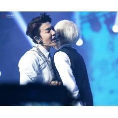 I love Super Junior. My name is  ELF. HaeHuyk Shipper.
