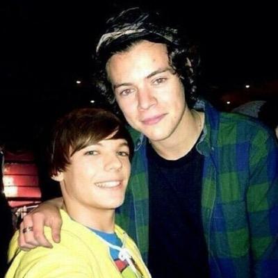 LiveLoveLxrry's profile picture. I don't ship Larry, I believe in it. Harry tops, Louis bottoms, I mean his bum is basically made to get fucked. pandexual.