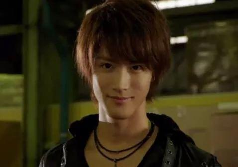 โซมะ ฮารูโตะ / Kamen Rider Wizard จอมเวทย์ผู้ใช้แหวน (ที่กินโดนัทไม่เคยหมด)         Ore wa saigou no kibou da ! (ฉันจะเป็นความหวังสุดท้ายให้เอง)