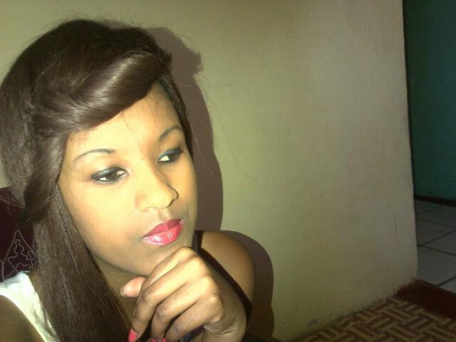 TheeSlenderVee's profile picture. Chef https://t.co/S4BQwwgUfu.                   BBM:2BC63004