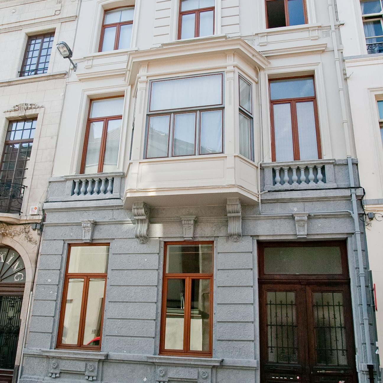 Bureau de comptabilité sur Bruxelles aidant les expatriés, les indépendants, les sociétés. Facturation au Forfait.