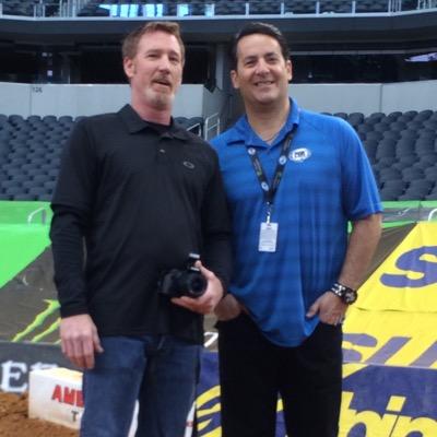 Hype-Man to the Motocross Pros and industry professionals. MX/SX and humor go hand in hand (even if it hurts) #supercrossslive married father of 3