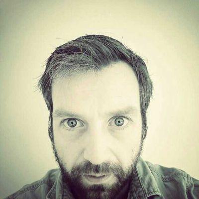 Daddy, husband, guitarist @thewobblyhearts, odd job gardener redneck. Gone shit at drinking