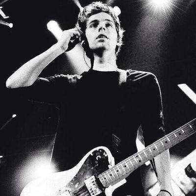 ☾ 5sos stole my heart ☽ ✲ 0/4 ✲
♡ luke loves penguins im a penguin ♡ goal 500