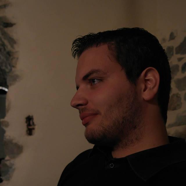 Analyste et Développeur web à @spothit