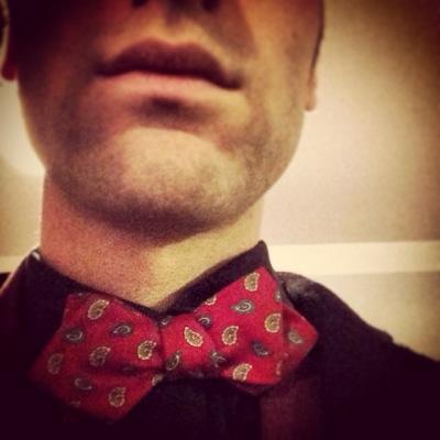 Un nerd stylé. Un Knicks et NBA fan. Et un lifter. #Basket / #Techno / #Food / #Mode. Follow me, I'm pretty.