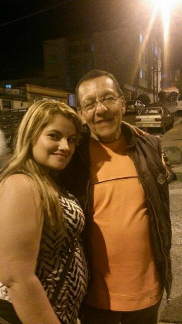 vanesita_cadavd's profile picture. Aunque miles siempre se levanten contra ti no temas porque jehova tu Dios esta con tigo por toda la vida .. Uy gracias Dios porque me has iluminado