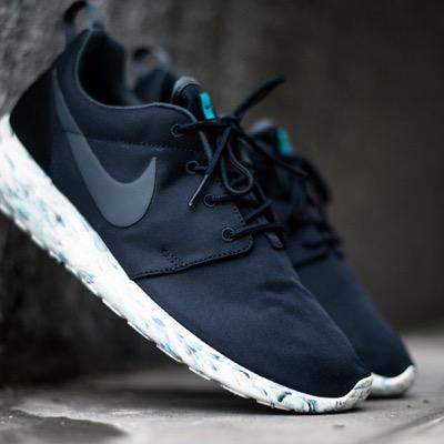 solecollector...shoelover...roshe run collector