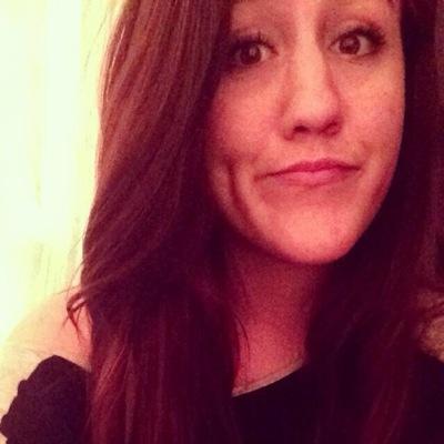 sarah_hyde's profile picture. be less curious about people, and more curious about ideas.