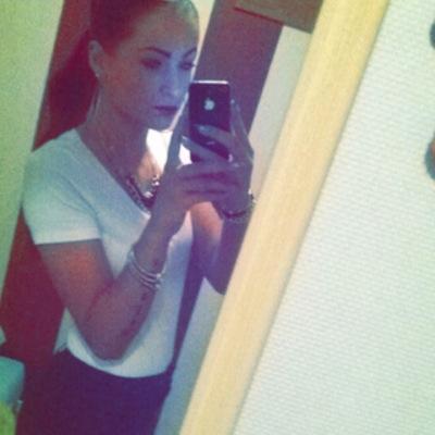 INSTA; kimberlleyx                                    24'08 3