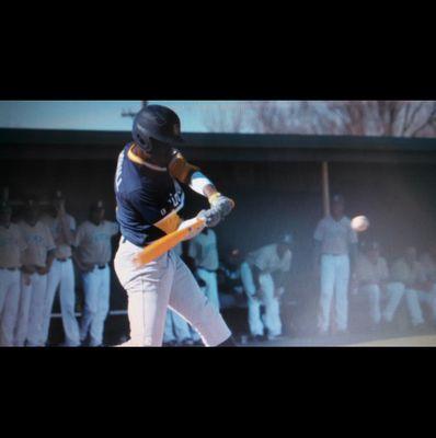 Former Centerfielder for the U of Saint Mary. #3 CA✈LA✈KS 510✈225✈913 IG:Eerily_Abstract
