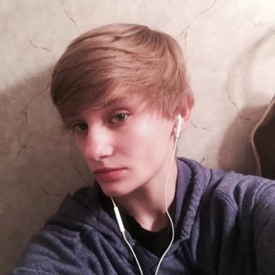 ⚽️Soccer Player⚽️ #Whovian #Sherlocking #Fannibal ️ #Russian #ManchesterUnited Also huge fan of Theater and Musicals and anything to do with Acting