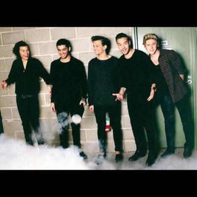 Hello there!!! could yall give me a huge favor and follow @thicklinson and @_tommoandcurly_ please?!?? thank you!