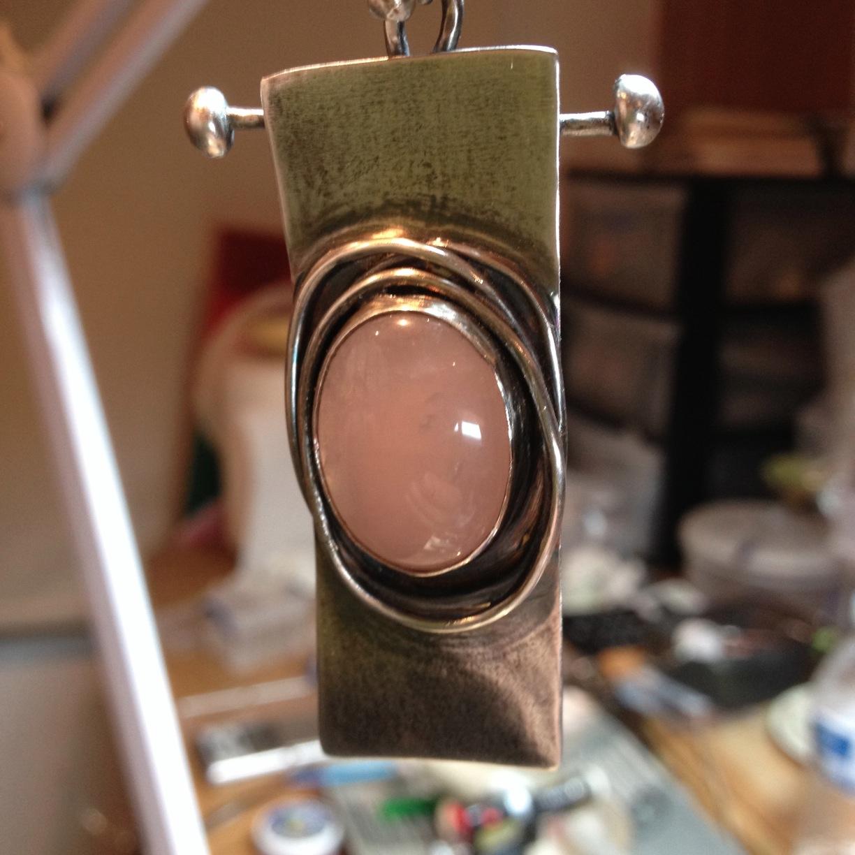 Likes a heavyweight piece of industrial looking jewellery. Loves crystals, hates struggling. Call 07852188704