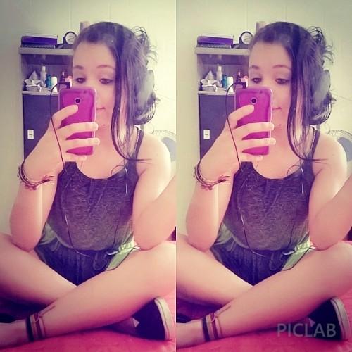 Não tento ser o que querem, simplesmente sou o que sou✌