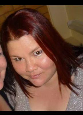 dippedinhoneyz's profile picture. 