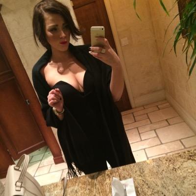 SierraRae91's profile picture. 