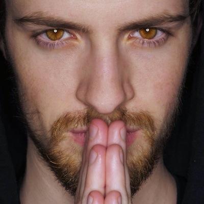 Executive Editor with Orbit books. Enjoyer of horror, fantasy, science fiction, and insanely weird jokes. I watch a lot of movies. All opinions are my own.