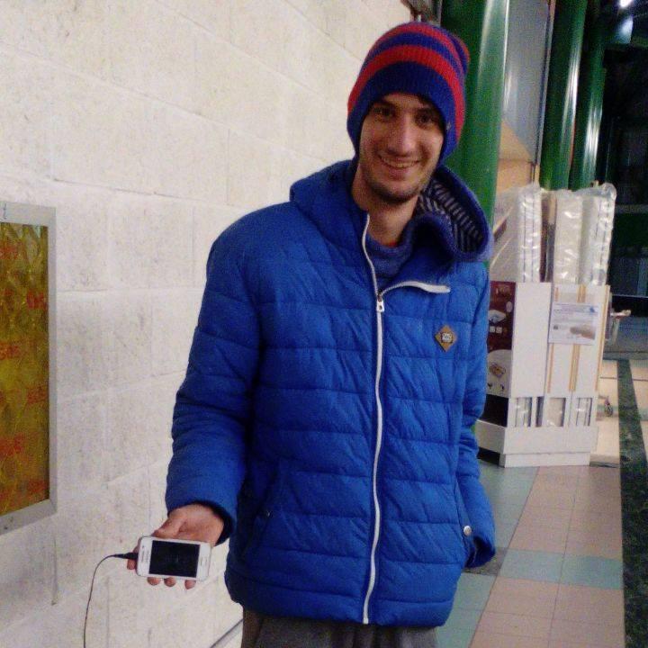 persona socievole ed appassionato di calcio