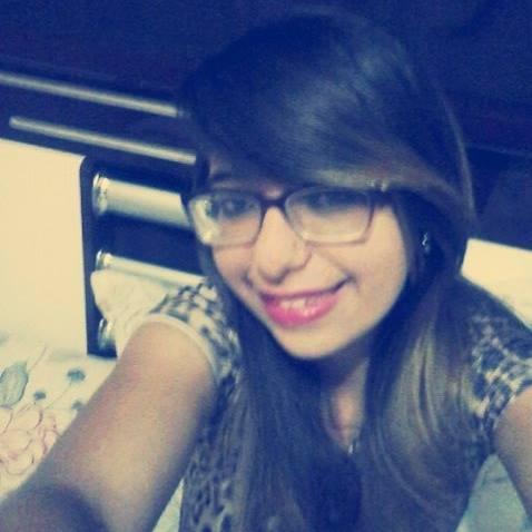Sou aqueela do estilo de bonequinha...soh tem um problema,não sou de porcelaana..
sou quαlquer certinhα;nαo sou um esteriótipo de gαrotα perfeitinha.