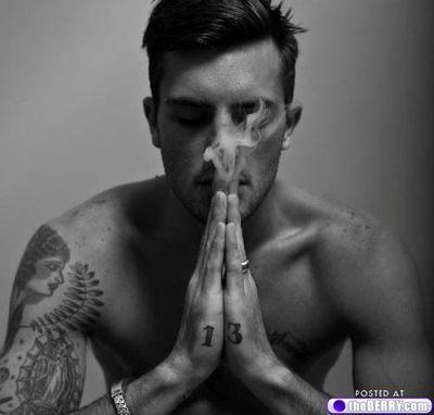 LoathsomeWolf's profile picture. One last time, Odin. /I'm not your guard dog!/

Son of Loki. 
[#SPN|#Mythology|#SV|#Gay]