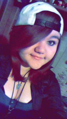 I'm me I'm a tomboy I'm not afraid to get dirty, riding 4 wheelers, or go hunting with my family and I'm straight, single and  I love hanging out with my friend