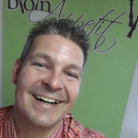 Eventservice4U's profile picture. Leidenschaftlicher Koch & Online Unternehmer, eine klasse Kombination. Also kreativ und lecker vermarktet...