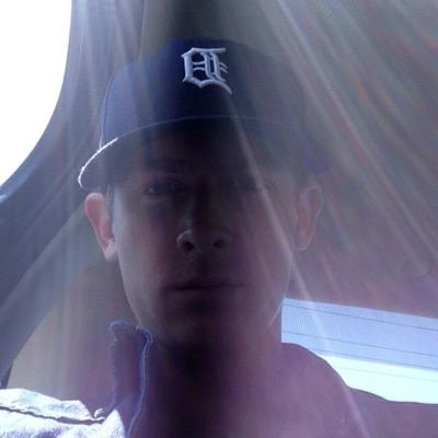 BrodizzleAB's profile picture. Philippians 2:3-5