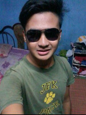 hello everbody lets know each other :) , and follow me then i'll follow you back tq :) .