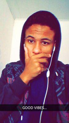 snapchat:gabriellraminnn :Apenas Vivendo num mundo da loucura...