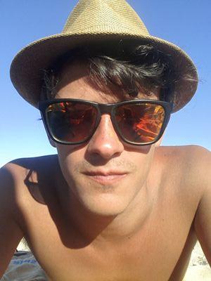 alanisanty's profile picture. no hay un santo que no tenga un pasado, ni un pecado que no tenga un futuro