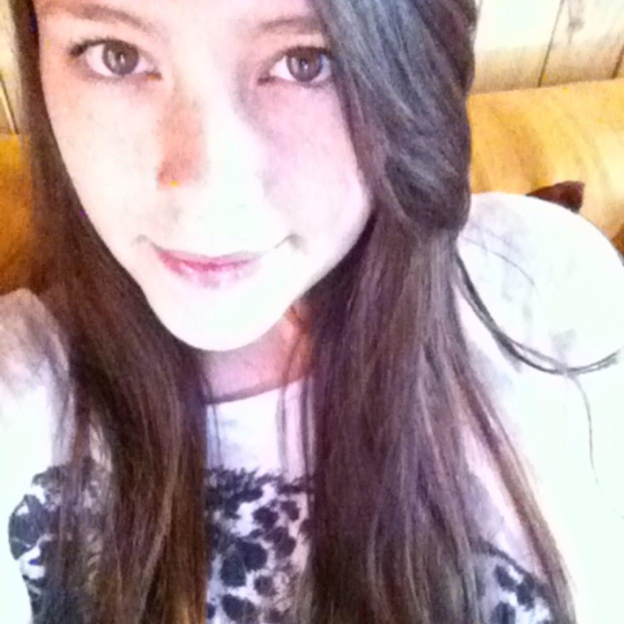 La gente cambia y se rompen las promesas, las nubes pueden moverse y el cielo estará abierto de par en par. No olvides tomar un respiro.@JonasBrothers ♥ DL♥.