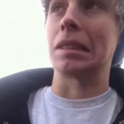 please follow @54lrh & @NIALLSENVY & @al3xiass & ask for follow back (ᵕ́ૢ‧̮ᵕ̀ૢ)