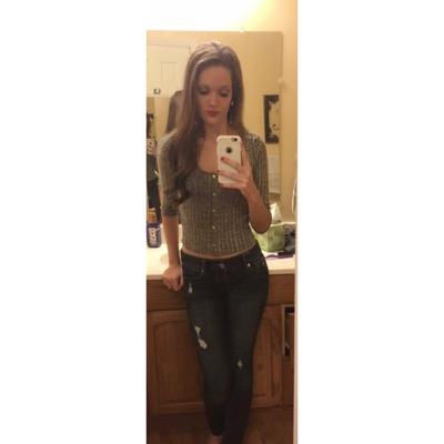 HolcombAlyssa's profile picture. 