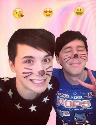 •Phan• •Zalfie• •Troyler• #ICantStopWatchingYoutubers #TeamInternet #LondonyGreenSpace